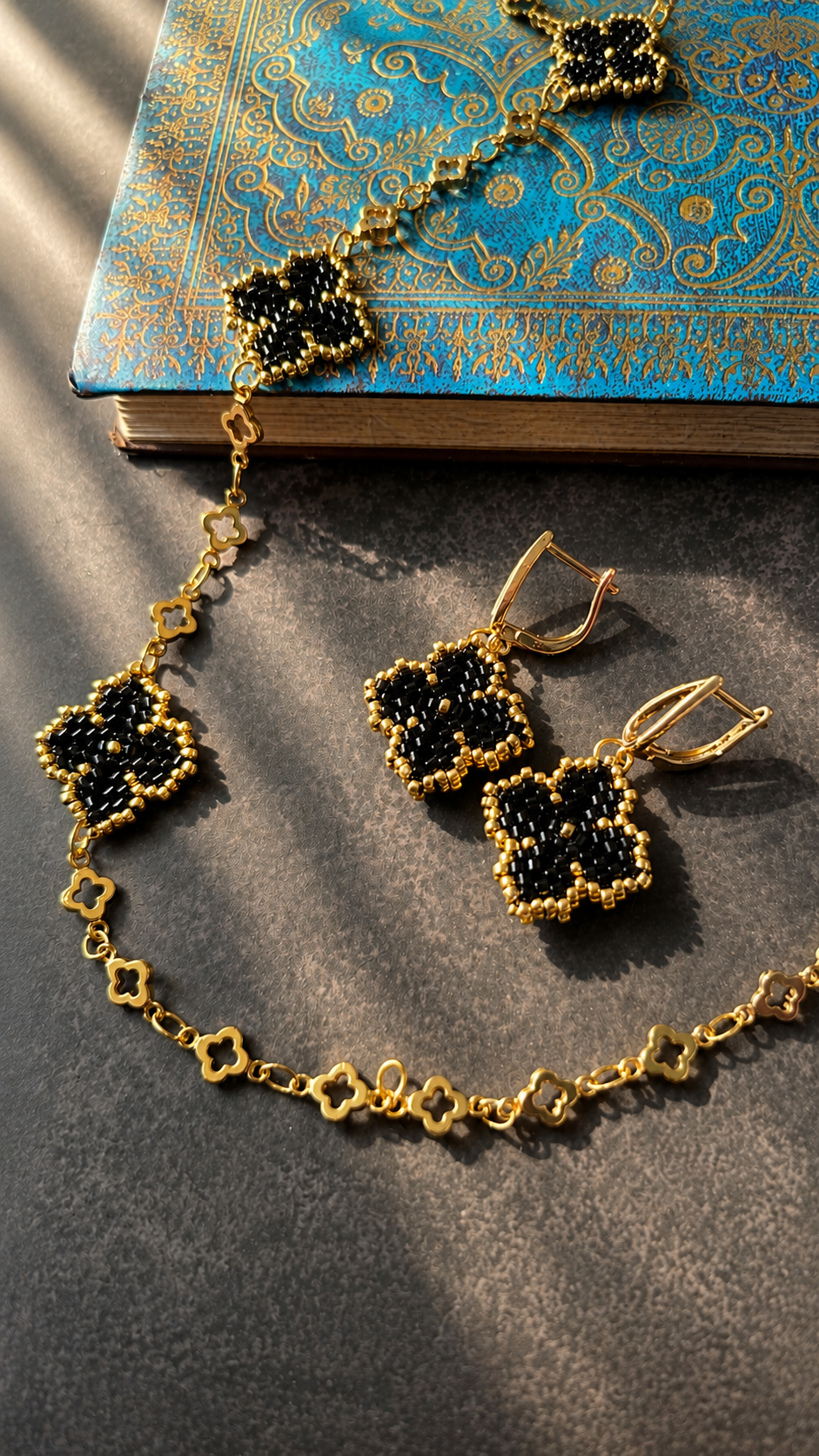 Clover Series Black & Gold Set | Handmade Beaded Jewelry